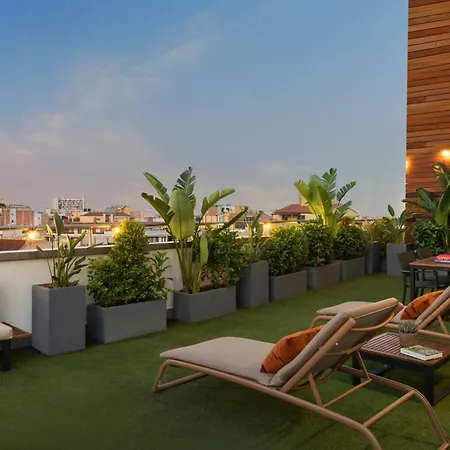 巴塞罗万丽酒店 酒店