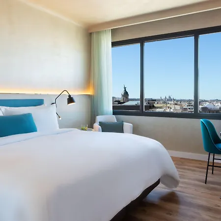 Hotell Renaissance 5*