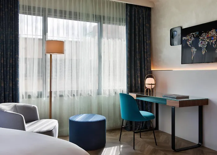 巴塞罗万丽酒店 5*