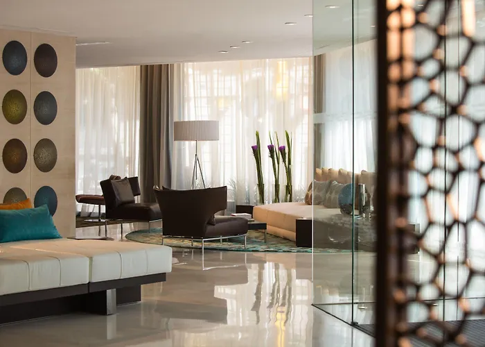 巴塞罗万丽酒店 酒店