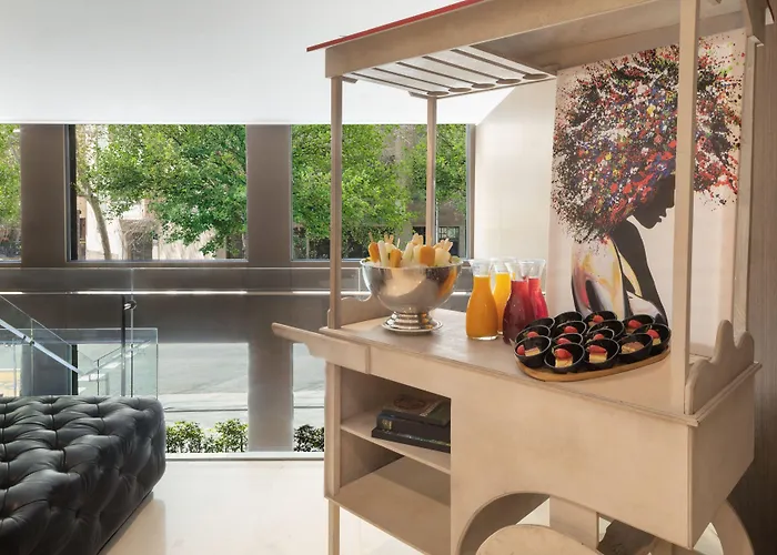 酒店 巴塞罗万丽酒店 5*