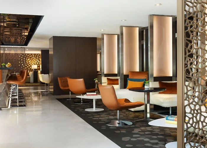 巴塞罗万丽酒店 酒店