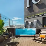 Renaissance Hotell 5*
