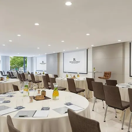 Renaissance 5* ברצלונה