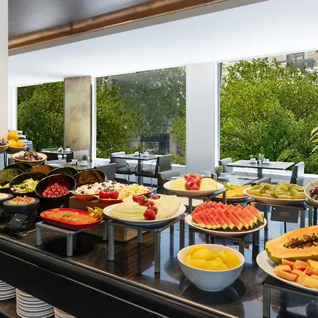 فندق رينيسانس